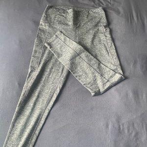 Aerie Gray Chill Leggings size Large